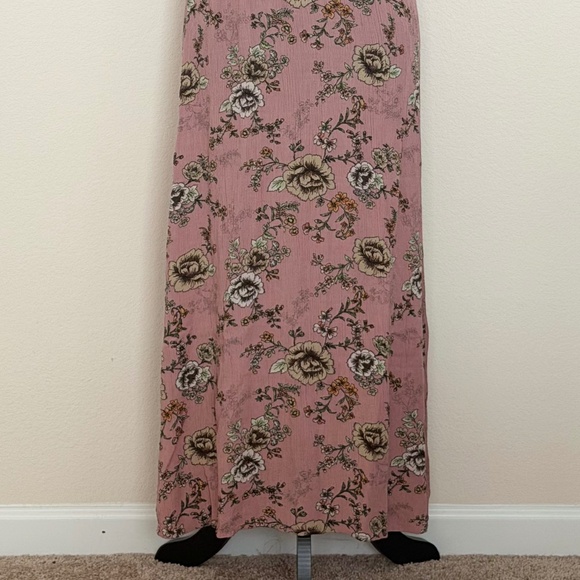 Forever 21 Floral Maxi Dress - Picture 2 of 5